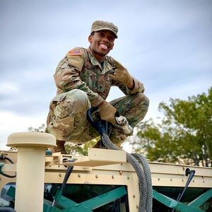 Meet your Posher, Nakia